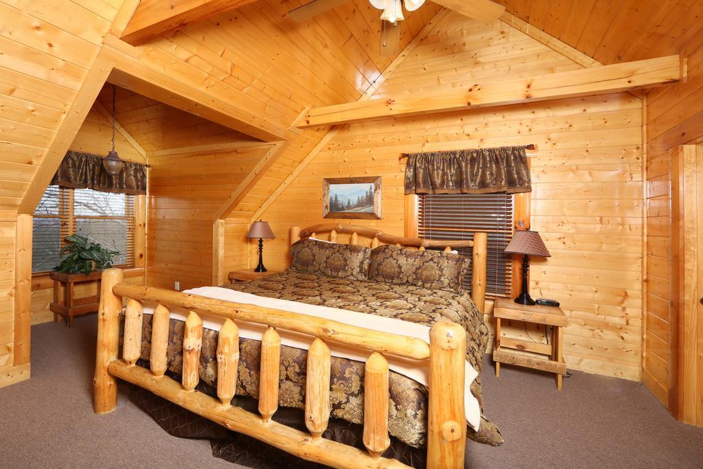 Rising Eagle Lodge - Eight Bedroom Пиджен-Фордж Экстерьер фото